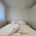 Semesterbostad Nadliget Vendeghaz *